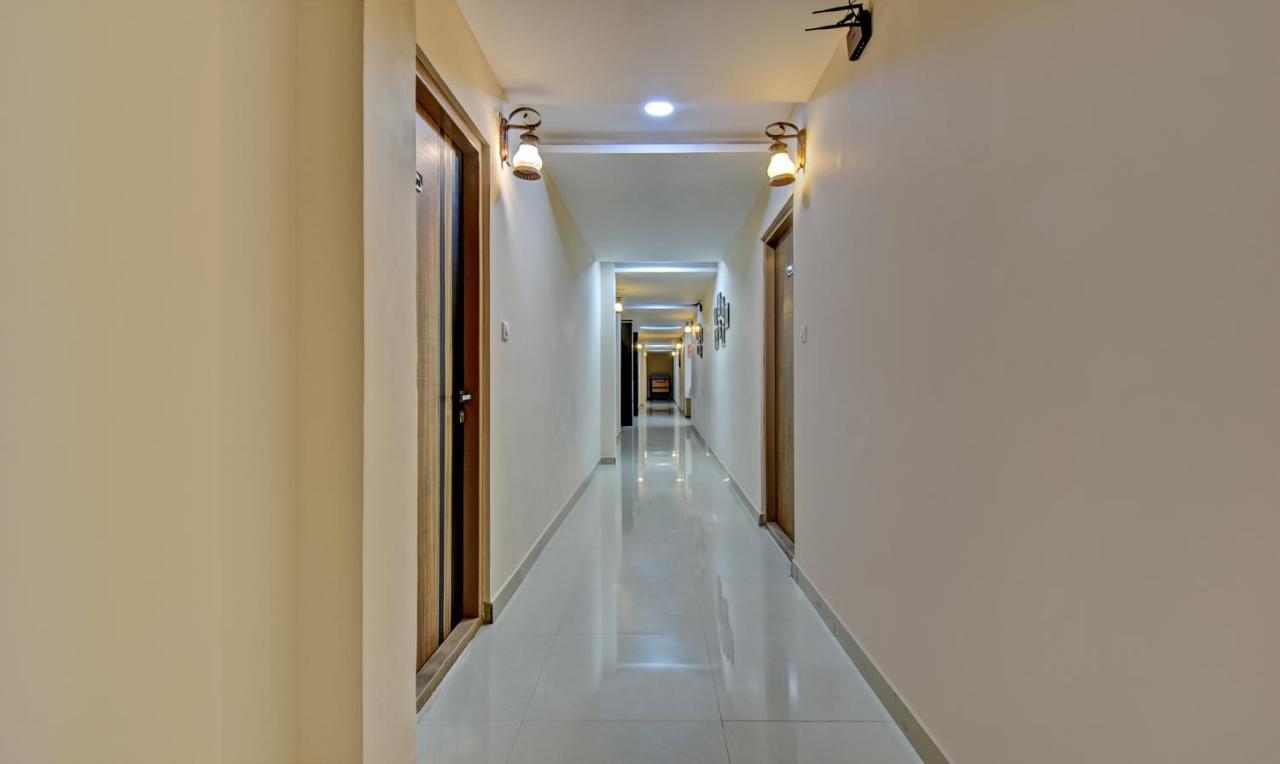 Treebo Trend Apple Tree Apartment & Suites บังกาลอร์ ภายนอก รูปภาพ
