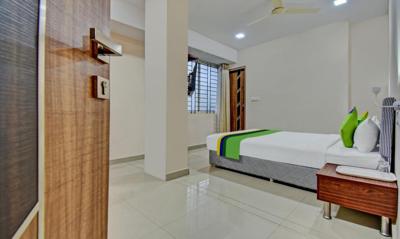 Treebo Trend Apple Tree Apartment & Suites บังกาลอร์ ภายนอก รูปภาพ